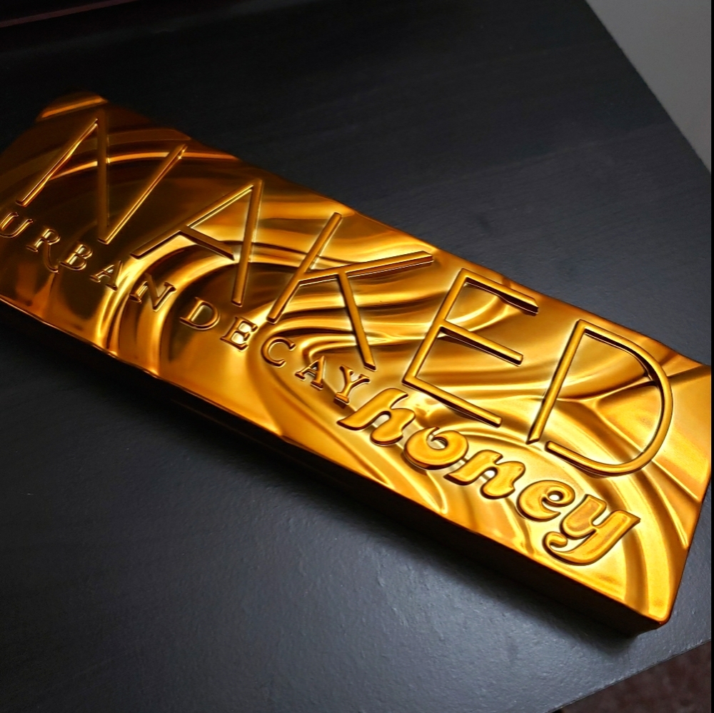 Urban Decay Naked Honey